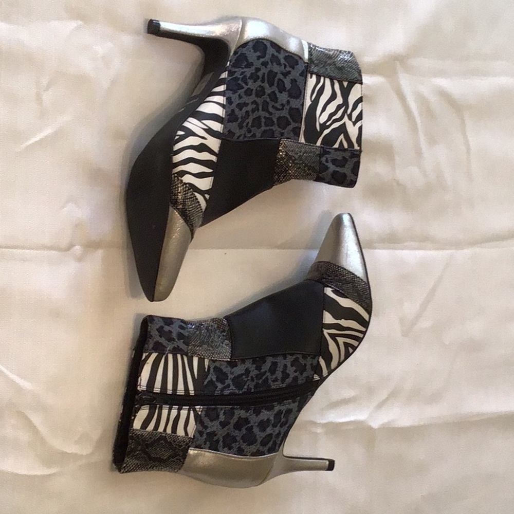 Ashro Women Boots